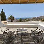 Ektoras House